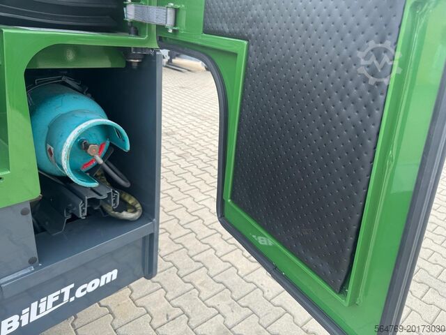 4-way forklift truck Combilift C4000 /2015 /Triplex 8400 mm/Only 7299 h