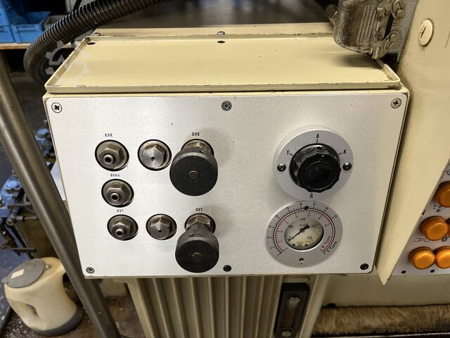 Fineblanking press Feintool GKP-F100