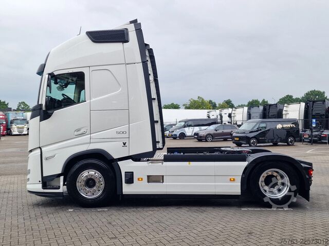 Standard-SZM Volvo FH 13.500 Aero Globetrotter XL 4x2 - New - Full...
