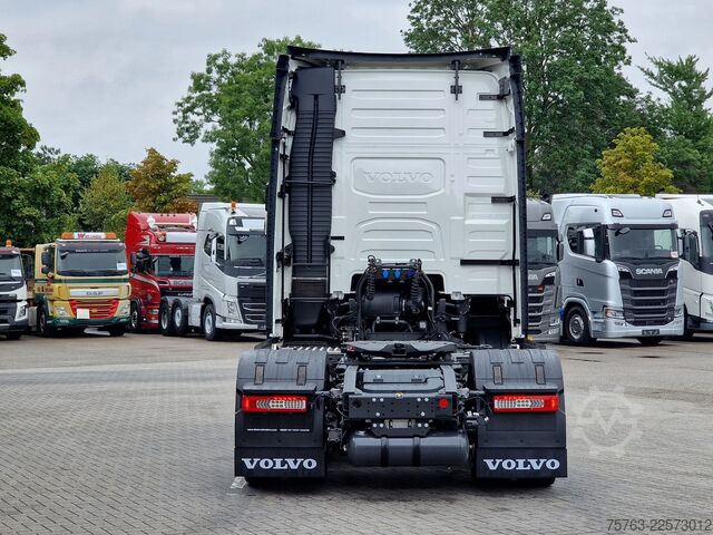 Standard-SZM Volvo FH 13.500 Aero Globetrotter XL 4x2 - New - Full...
