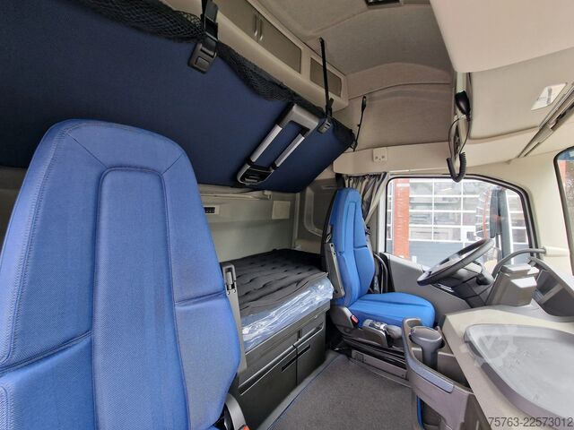 Standard-SZM Volvo FH 13.500 Aero Globetrotter XL 4x2 - New - Full...