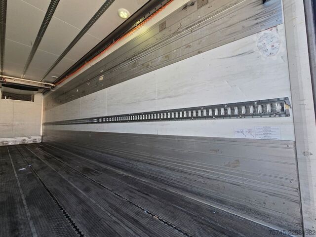 Refrigerated truck VOLVO FM 460 * FRIGOBLOCK *VOLLLUFT*LBW 2.5T PALFINGER