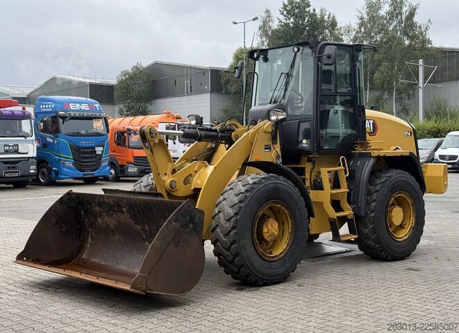 Wheel loader CATERPILLAR 914 14A Radlader MIT Schaufel 8,6 Tonnen *2927 h