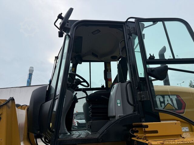 Wheel loader CATERPILLAR 914 14A Radlader MIT Schaufel 8,6 Tonnen *2927 h