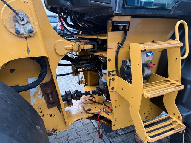 Wheel loader CATERPILLAR 914 14A Radlader MIT Schaufel 8,6 Tonnen *2927 h