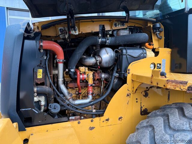 Wheel loader CATERPILLAR 914 14A Radlader MIT Schaufel 8,6 Tonnen *2927 h