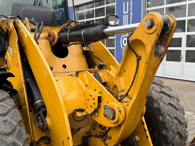 Wheel loader CATERPILLAR 914 14A Radlader MIT Schaufel 8,6 Tonnen *2927 h