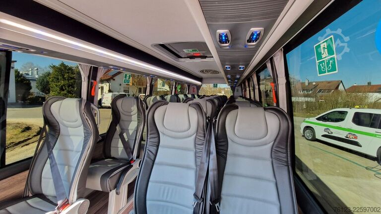 Minibus MERCEDES-BENZ 519 Sunset S 4 Ferqui Chasis 907 Vorlauffahrzeug