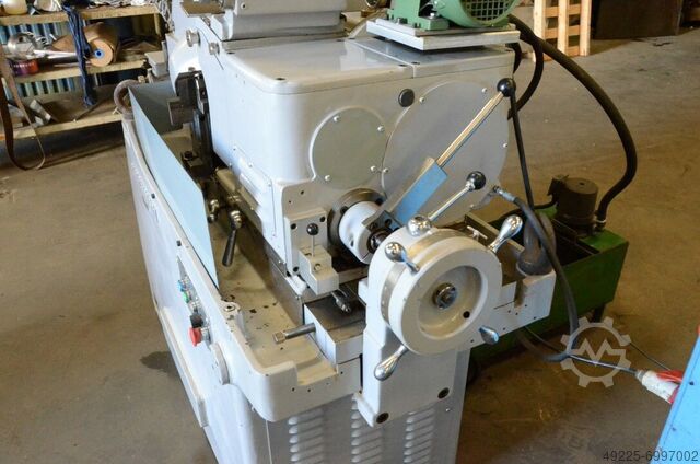 Centerless grinding machine CINCINNATI 107-4