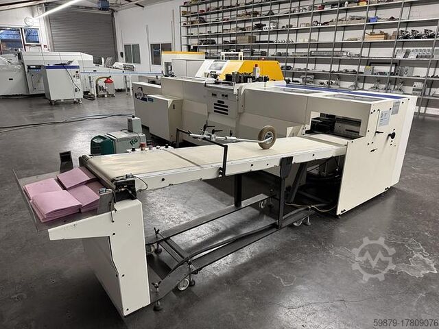 Meccanotecnica sewing machine with end sheet tipping Universe (2011) Meccanotecnica Universe