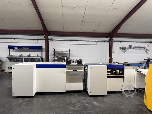 Meccanotecnica sewing machine with end sheet tipping Universe (2011) Meccanotecnica Universe