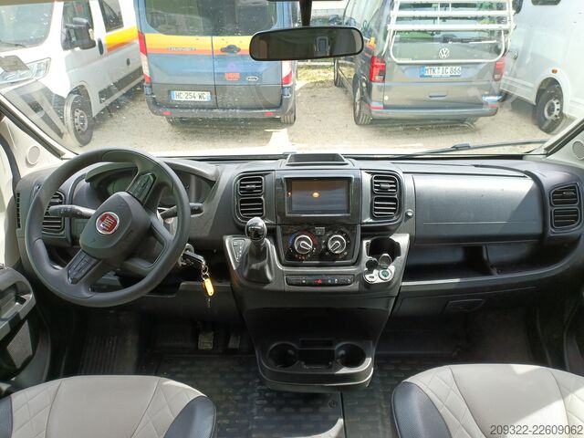 Teilintegriertes Wohnmobil 2024 Fiat Ducato Weinsberg Carasuite | Automatico | Posti letto 5