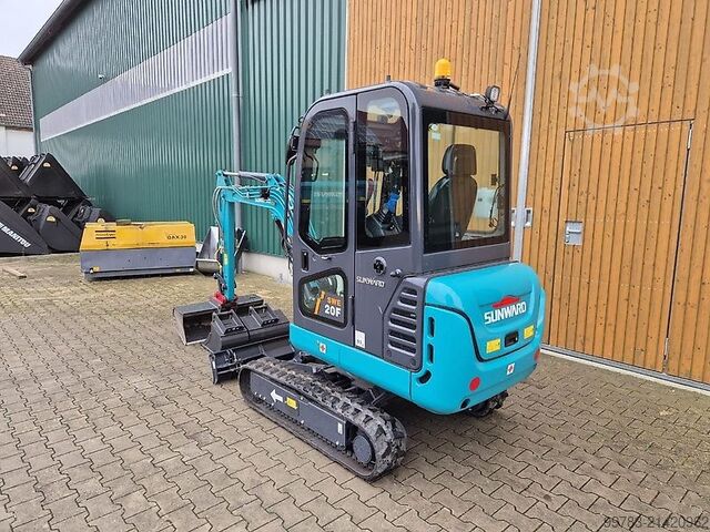 Backhoe loader Sunward SWE20F - Vorführmaschine