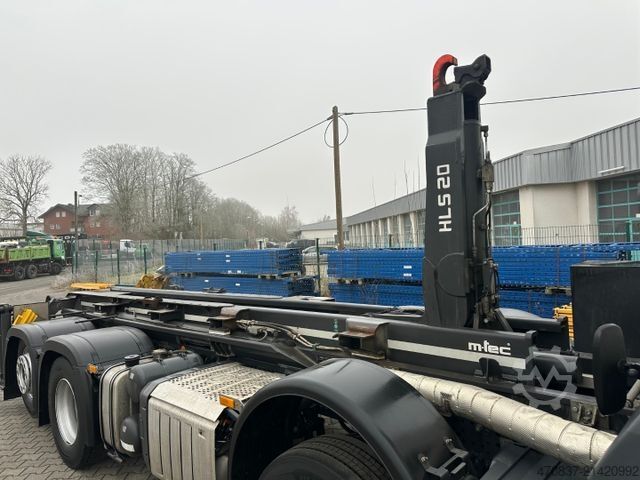 Abrollkipper MERCEDES-BENZ Arocs 3243 8x2 / M-Tec HLS 20 Silosteller + Funk