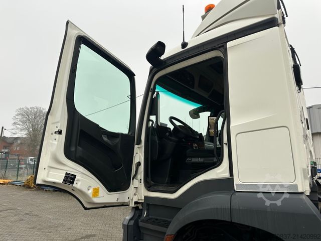 Abrollkipper MERCEDES-BENZ Arocs 3243 8x2 / M-Tec HLS 20 Silosteller + Funk