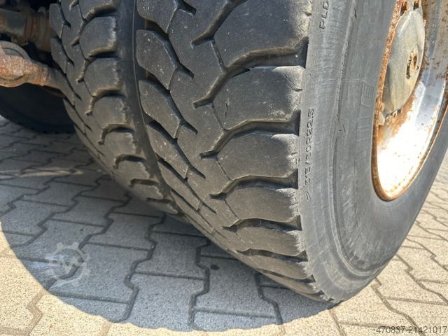 Vacuum tank truck MERCEDES-BENZ Actros 4140 K 8x4 / RSP 32-7 Saugbagger