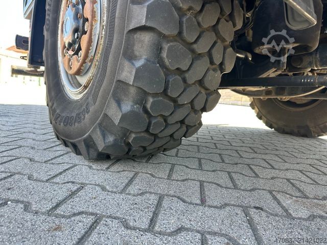 Flatbed truck MAN TGM 13.250 / 4x4 / Fassi F 95 / Funk / Seilwinde