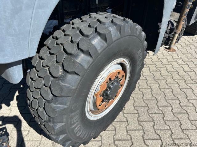 Flatbed truck MAN TGM 13.250 / 4x4 / Fassi F 95 / Funk / Seilwinde