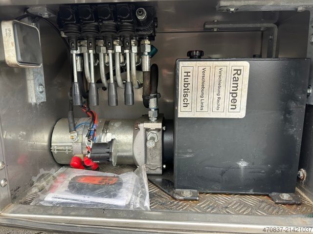 Low loader semitrailer FLIEGL SDS 470 / hydr Hubbett / Seilwinde