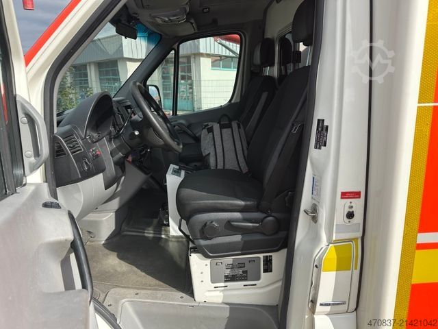 Fire truck MERCEDES-BENZ Spinter 319 CDI **4 x Auf Lager**