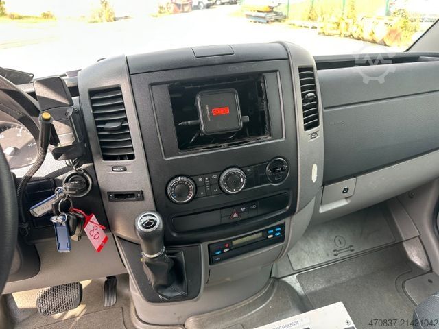 Fire truck MERCEDES-BENZ Spinter 319 CDI **4 x Auf Lager**