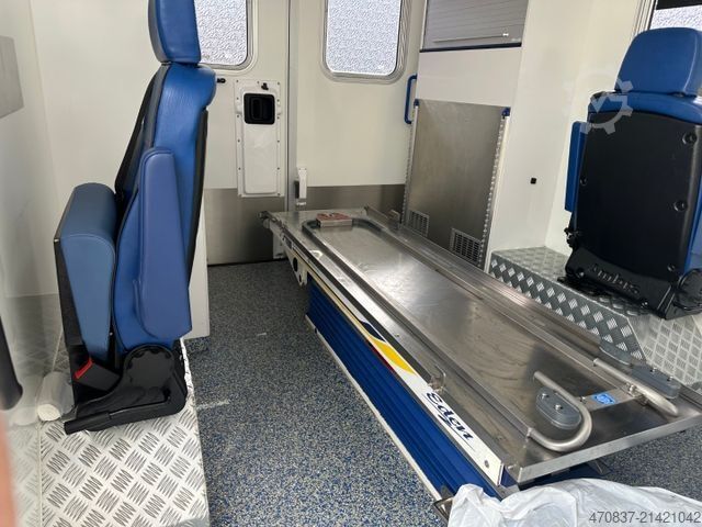 Fire truck MERCEDES-BENZ Spinter 319 CDI **4 x Auf Lager**