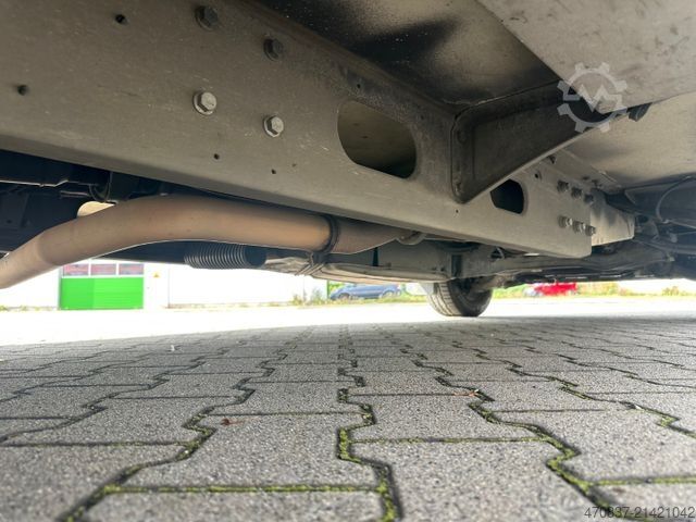 Fire truck MERCEDES-BENZ Spinter 319 CDI **4 x Auf Lager**