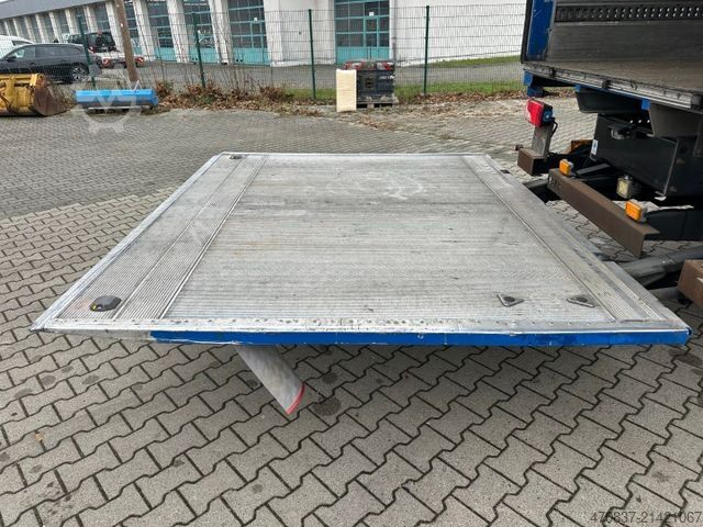 Flatbed truck with tarp SCANIA G 280 / LBW / Pritsche 7,3 m / 1 x Liege