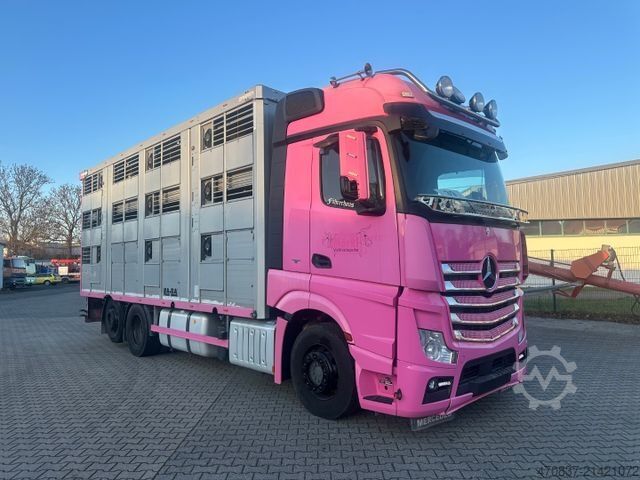 Cattle truck MERCEDES-BENZ Actros 2563 / Kaba 3 x Stock 50 m²