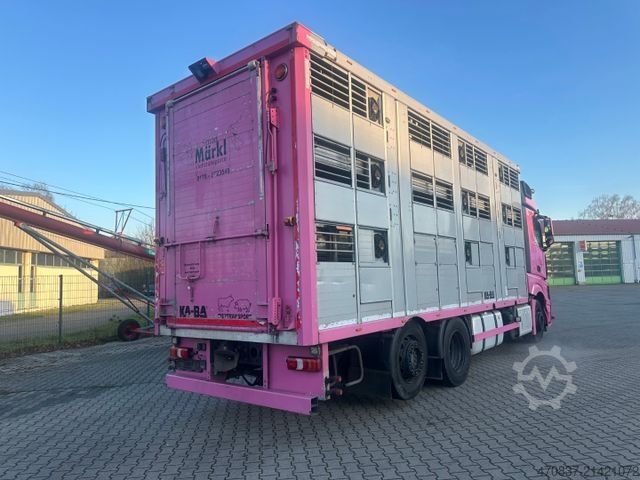 Cattle truck MERCEDES-BENZ Actros 2563 / Kaba 3 x Stock 50 m²