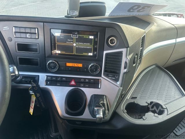 Cattle truck MERCEDES-BENZ Actros 2563 / Kaba 3 x Stock 50 m²