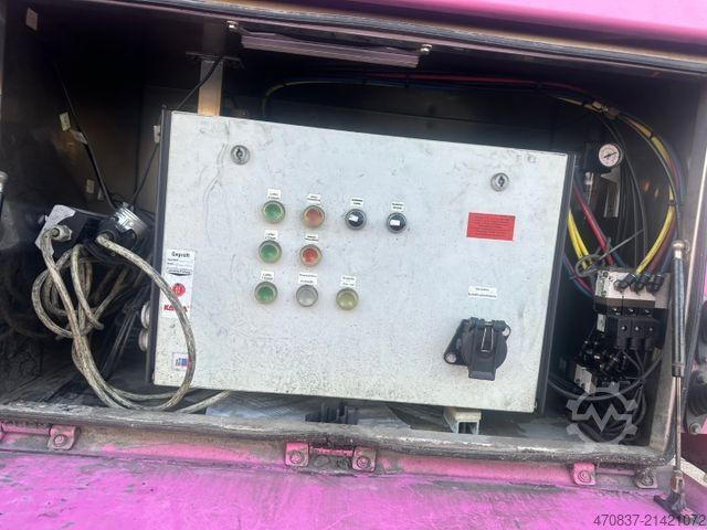 Cattle truck MERCEDES-BENZ Actros 2563 / Kaba 3 x Stock 50 m²