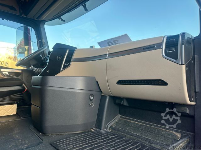 Cattle truck MERCEDES-BENZ Actros 2563 / Kaba 3 x Stock 50 m²