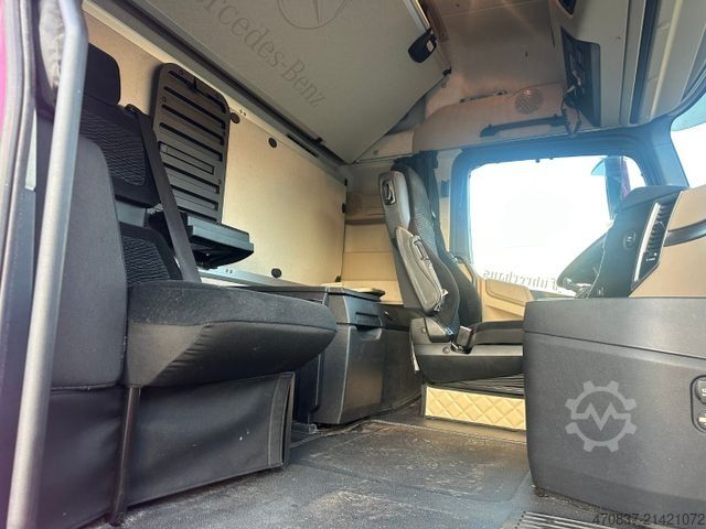 Cattle truck MERCEDES-BENZ Actros 2563 / Kaba 3 x Stock 50 m²