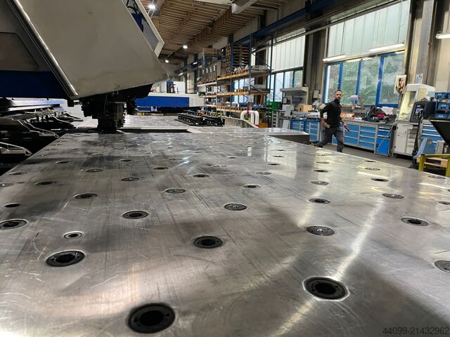 Stanz-Nibbelmaschine TRUMPF TruMatic 5000 R