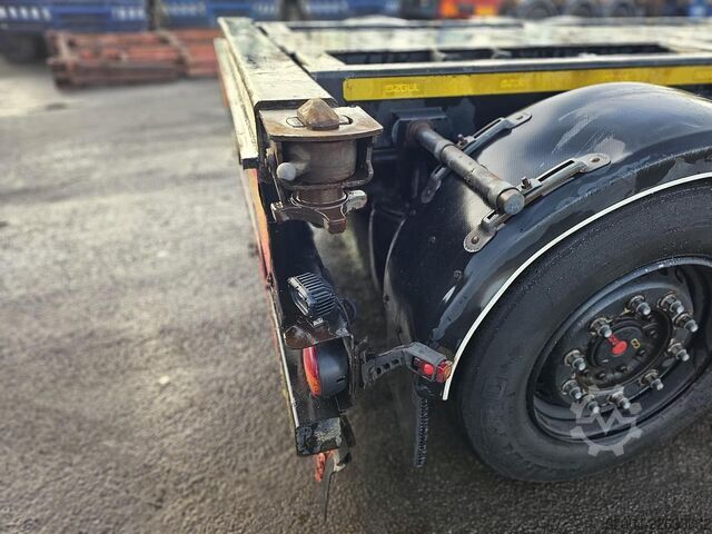 Container transport OZGUL /GA08XS1 / 2 X EXTENDIBLE CHASSIS /GERMAN TRAIL...