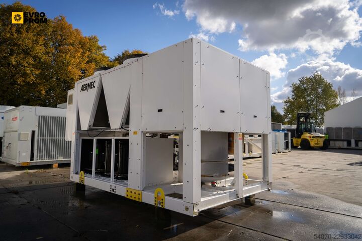 Chiller New Industrial Chiller AERMEC - 217 KW | With warranty