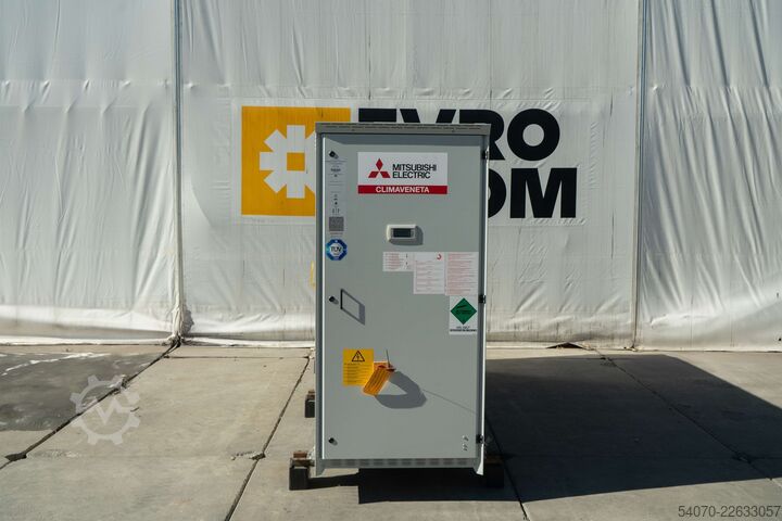 Kühler / Wärmepumpe New Industrial Chiller / Heat pump CLIMAVENETA 306/340 KW | With warranty