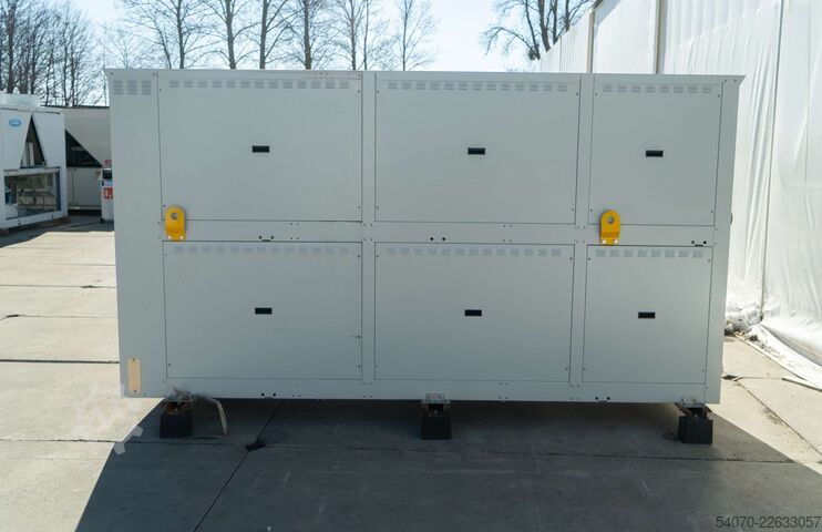 Kühler / Wärmepumpe New Industrial Chiller / Heat pump CLIMAVENETA 306/340 KW | With warranty