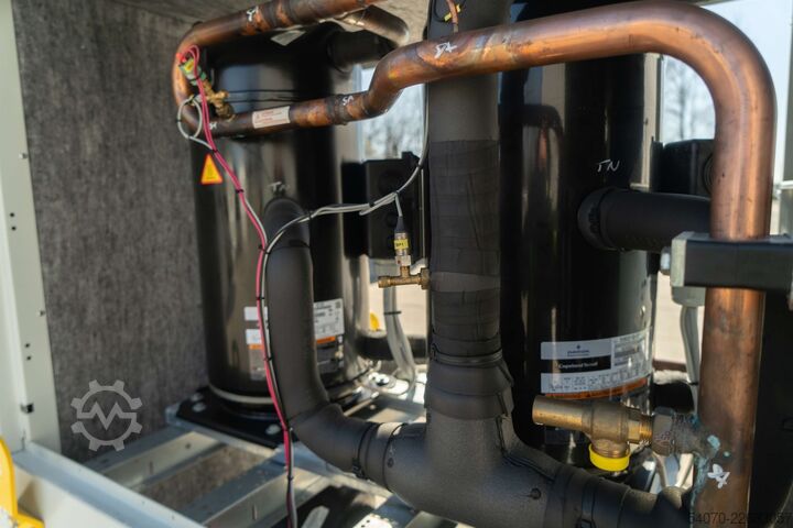 Kühler / Wärmepumpe New Industrial Chiller / Heat pump CLIMAVENETA 306/340 KW | With warranty