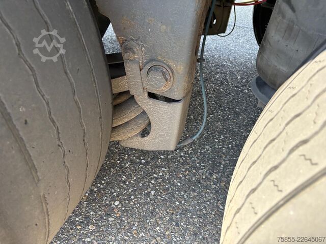Koffer Schmitz SKO 24 ISO Box / SAF Axles / Steering Axle / Li...