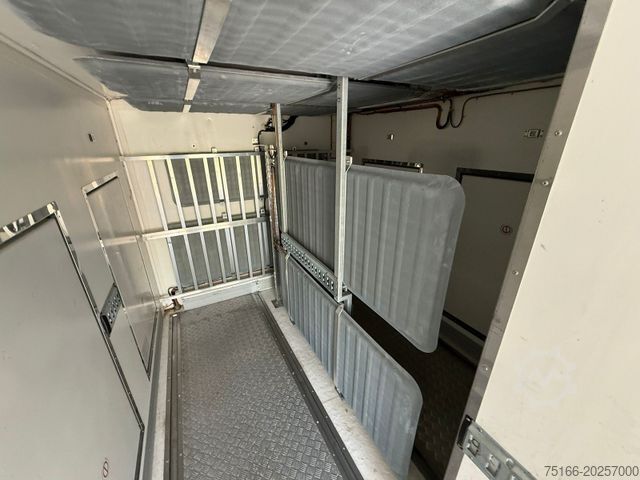 Refrigerated truck MAN TGL 12.220BL EISBUNKERW.6,75m 5 türig *EURO6D