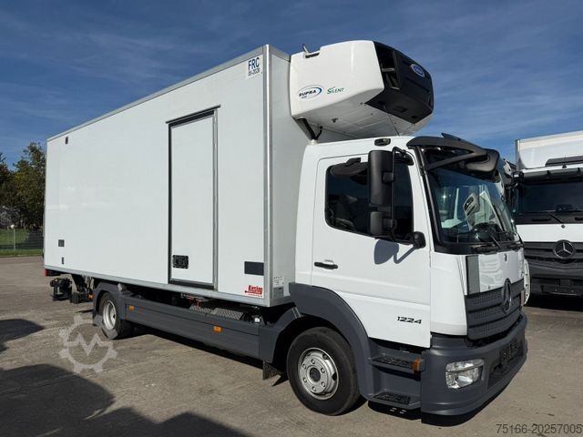 Refrigerated truck MERCEDES-BENZ ATEGO 1224 L Kühlkoffer 6,2 m LBW 1,5 T*CARRIER