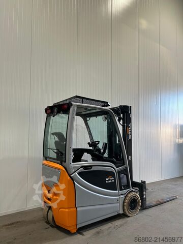 Electric forklift with sideshift Still RX20-16C
