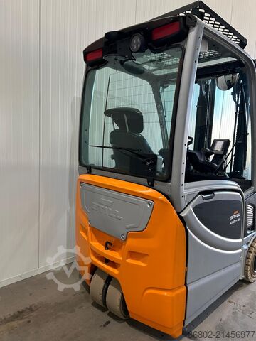 Electric forklift with sideshift Still RX20-16C