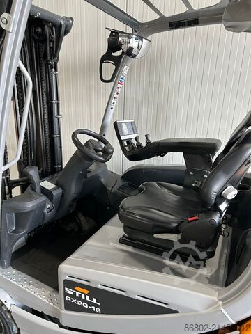 Electric forklift with fork positioner Still RX20-16