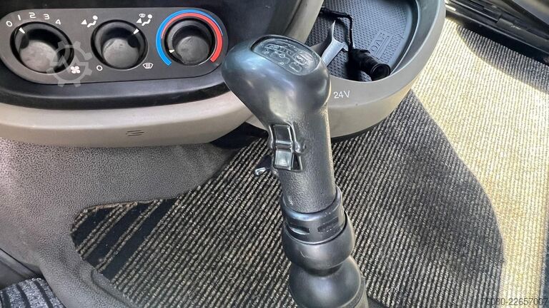 Standard tractor DAF XF 105.410 (BOITE MANUELLE / MANUAL GEARBOX)