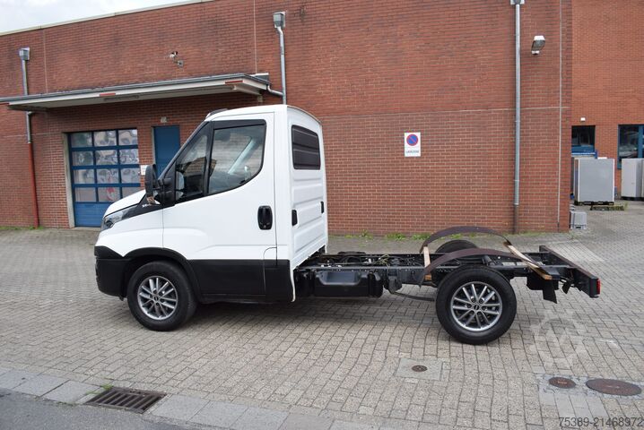 Van chassis Iveco Daily  35 S21 3,0 Automatik Luftfederung Tempomat