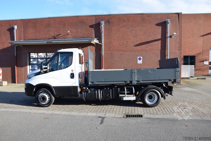 Tipper van Iveco Daily  70 C18 City Haken B Multilift