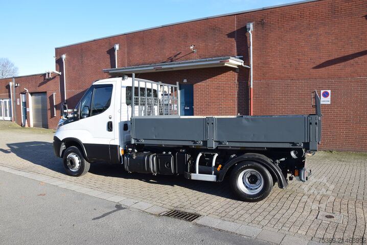 Tipper van Iveco Daily  70 C18 City Haken B Multilift